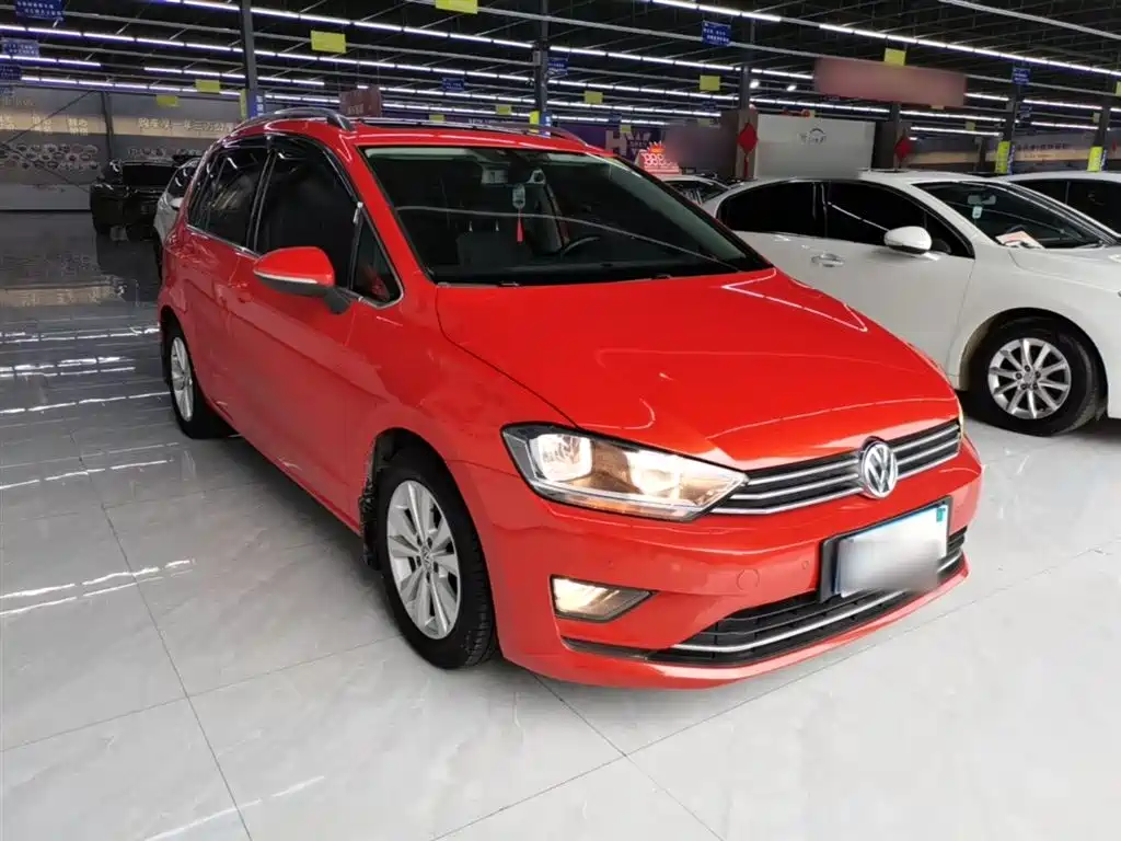 Volkswagen Golf Sportsvan 2016 230TSI Automatic Progressive фото 4