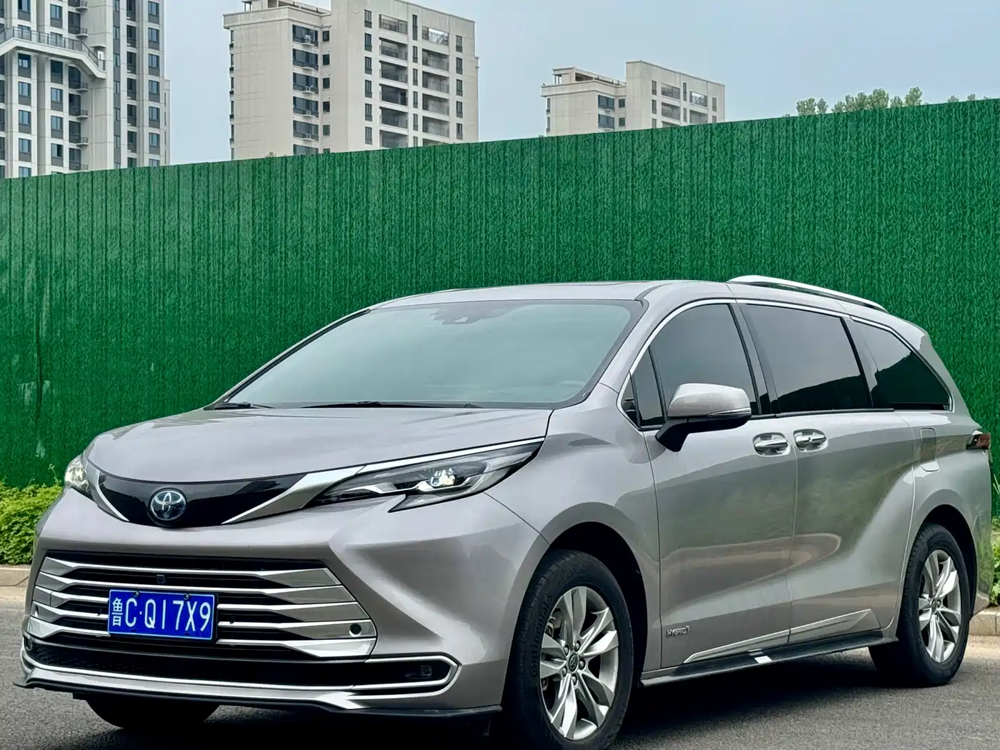 Toyota Sienna 2021 2.5L Hybrid Platinum Edition
