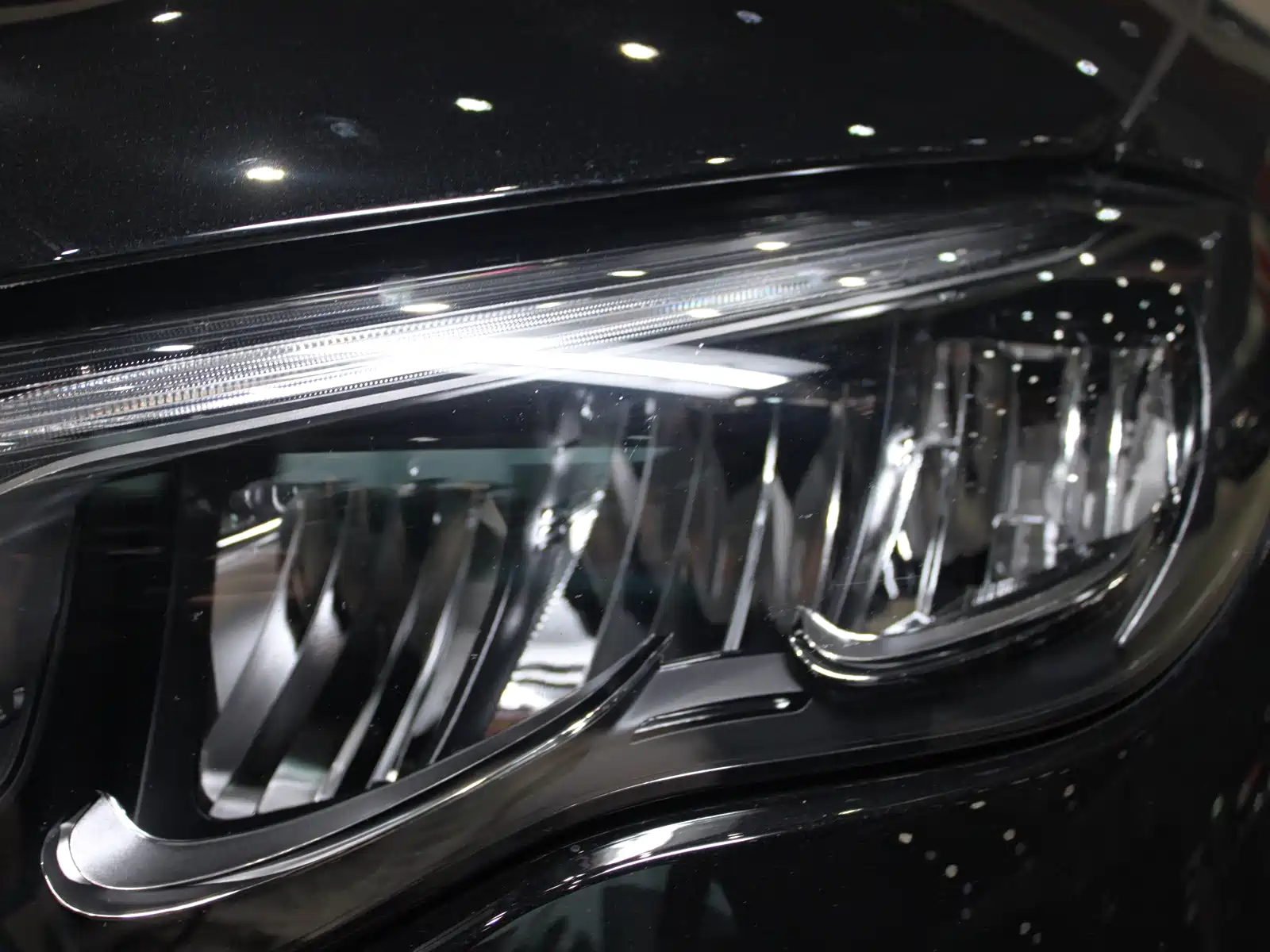 Фото 21 - Mercedes-Benz E-Class