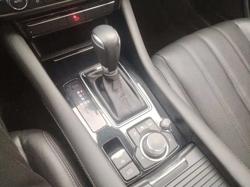 Photo 10 - Mazda Atenza