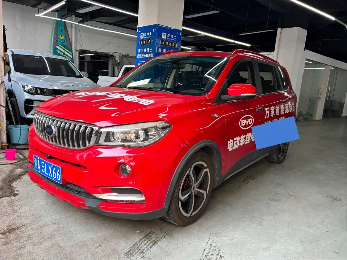 Фото 1 - SWM Motor SWM X7