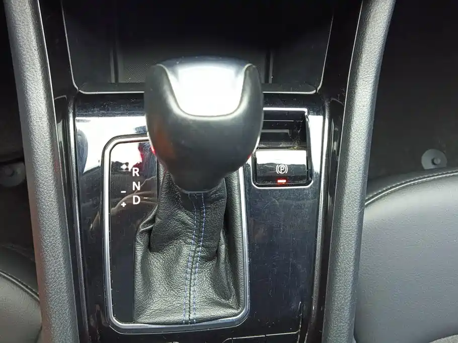 Фото 16 - Jeep Compass