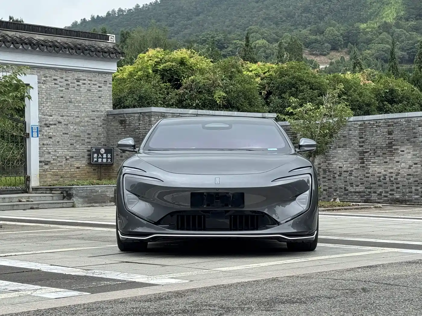 Avatr 12 2023 650 Triple Laser AWD Performance Edition фото 2
