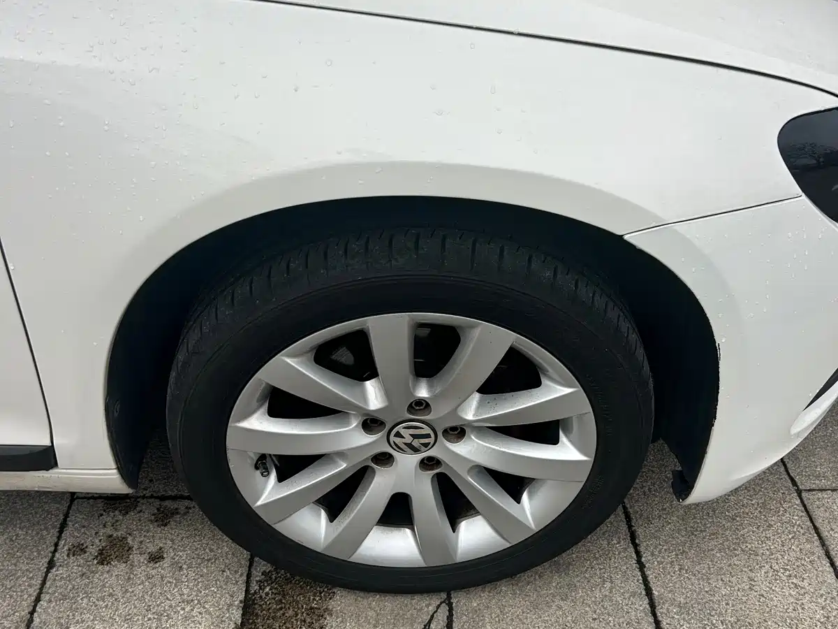 Volkswagen Scirocco 2014 1.4TSI Racing Edition фото 6