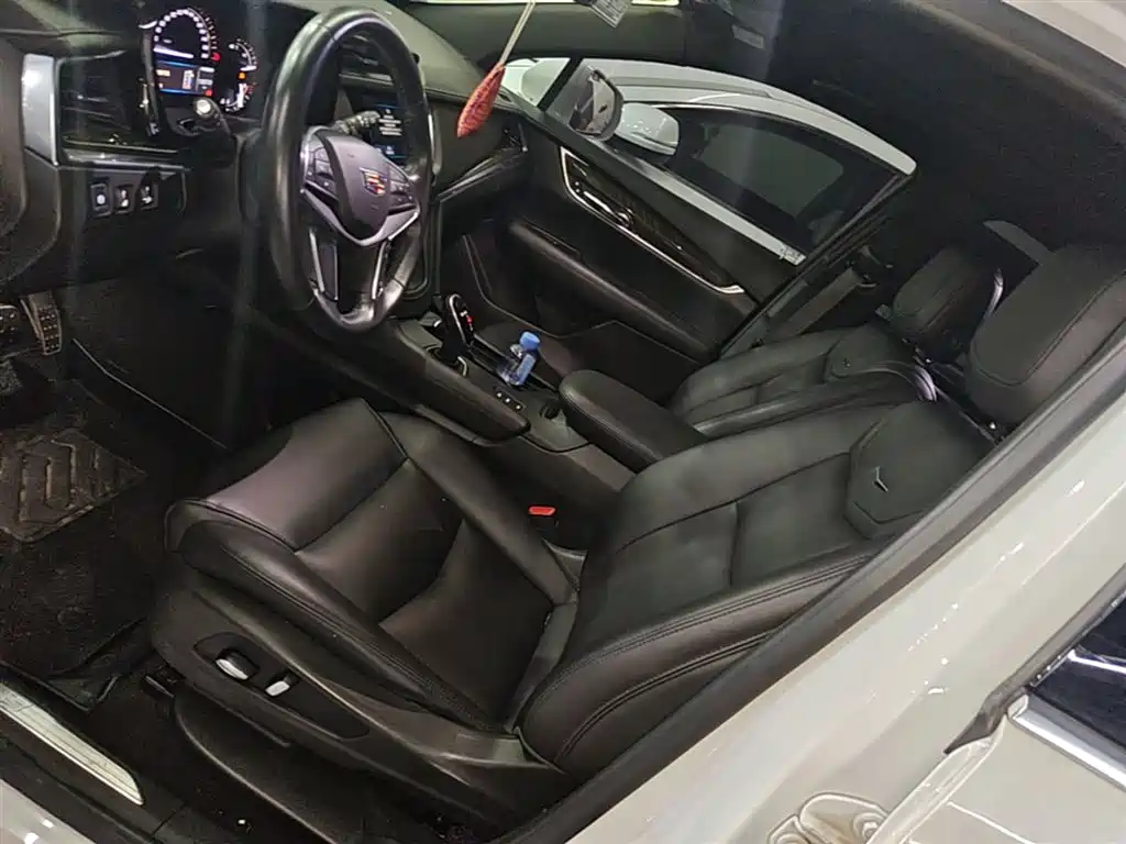 Cadillac XT5 2018 28E AWD Technology Model фото 15