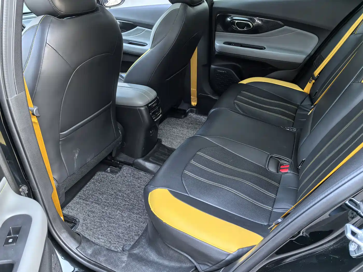 GAC Trumpchi Trumpchi Emkoo 2021 270T DCT J15 Edition фото 9