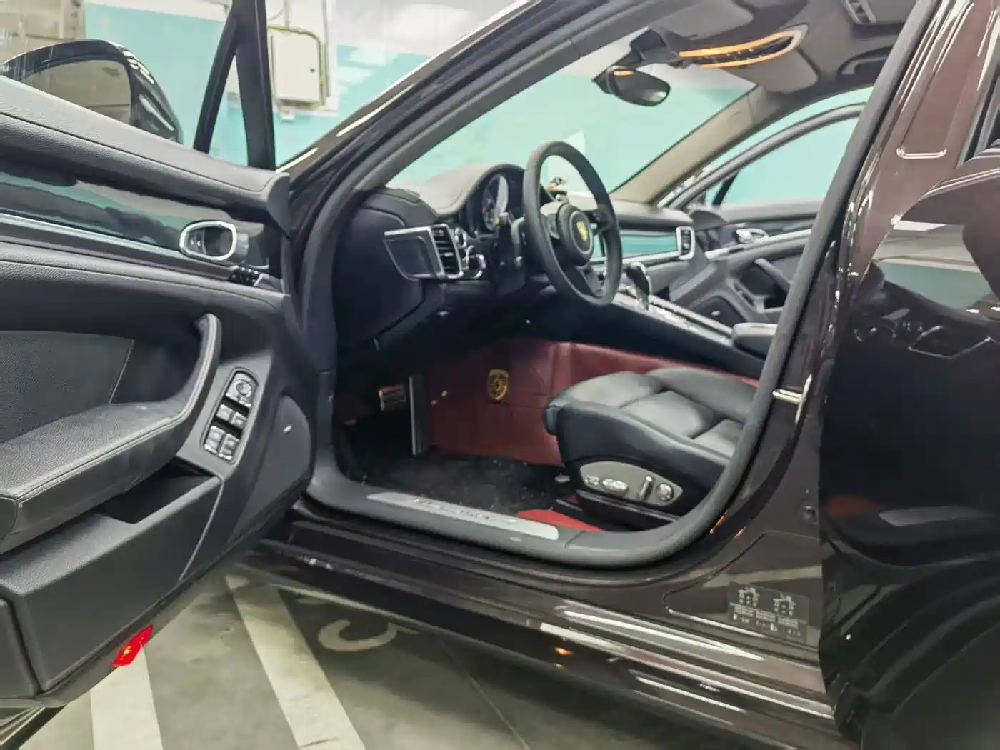 Porsche Panamera 2014 Panamera 4 3.0T фото 9