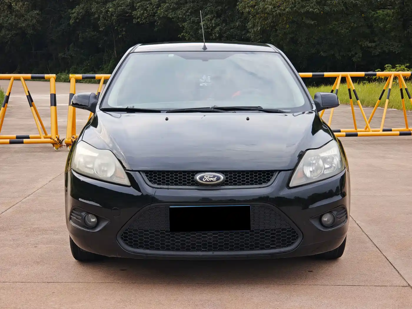 Photo 2 - Ford Focus