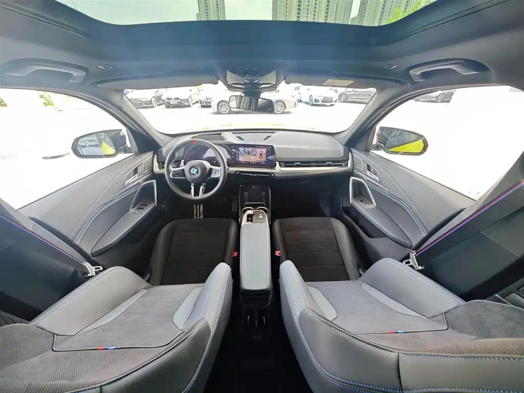 BMW X1 M35Li 2025 M35Li фото 17