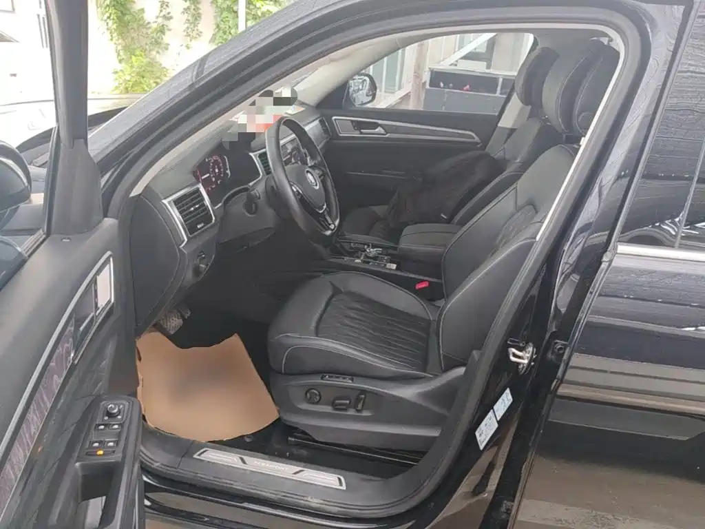 Photo 15 - Volkswagen Teramont
