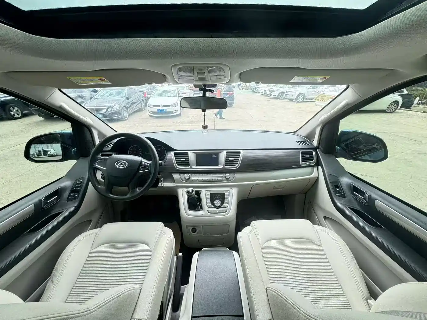 SAIC Maxus Maxus G10 2018 PLUS 1.9T Manual Elite Edition Diesel фото 7