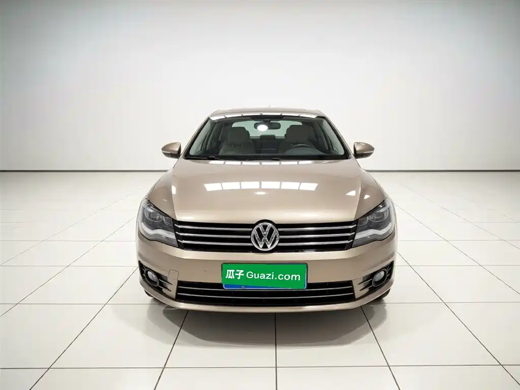Volkswagen Bora 2014 1.6L Manual Comfort Edition фото 3