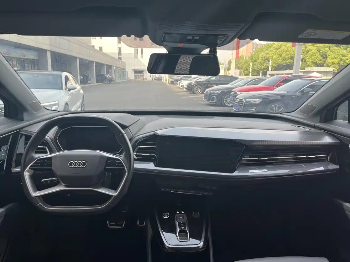 Audi Q4 e-tron 2024 40 e-tron Creation Edition фото 8