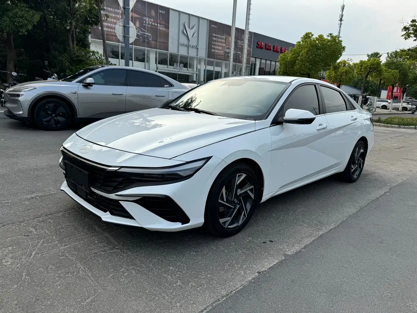 صورة 1 - Hyundai Elantra