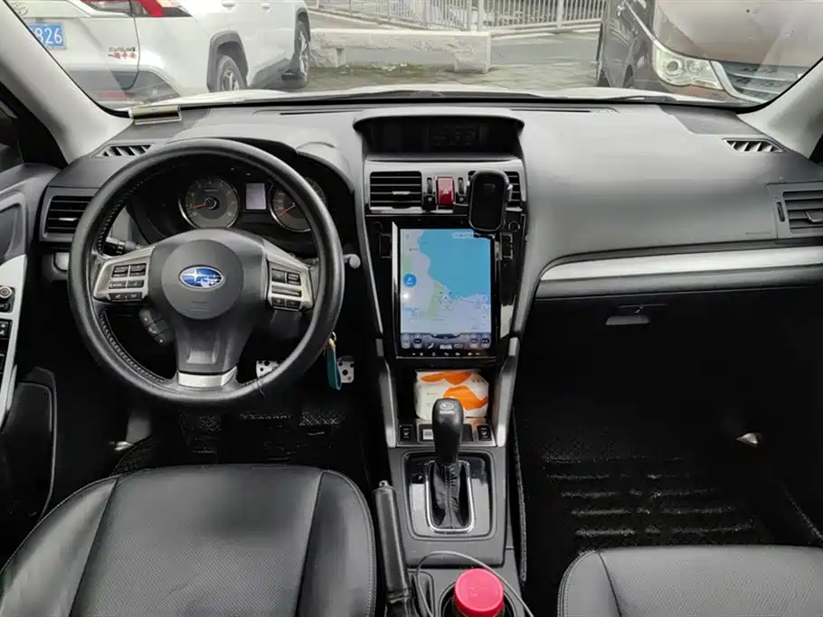 Subaru Forester 2013 2.5i Automatic Luxury Edition фото 12