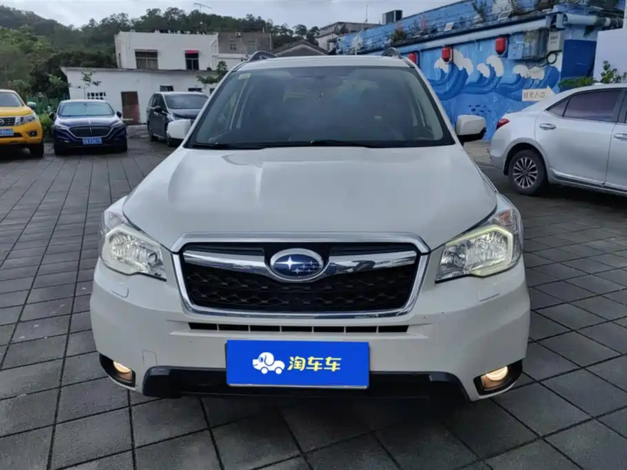 Subaru Forester 2013 2.5i Automatic Luxury Edition фото 2