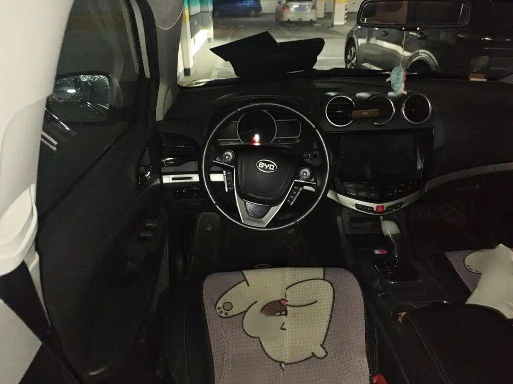 BYD S7 2015 2015 2.0T Automatic Premium