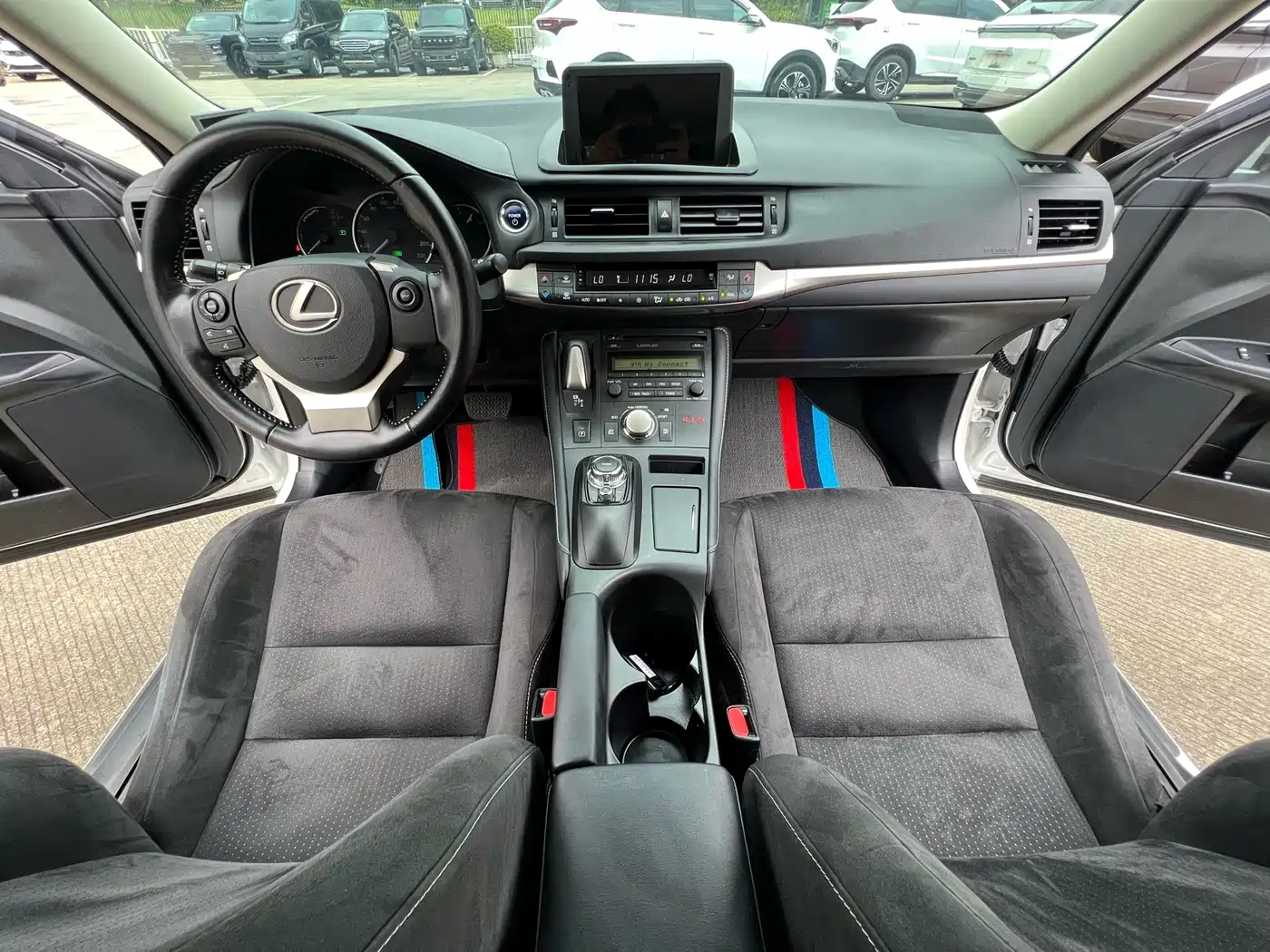 Lexus CT 2020 2017 CT200h Elite Edition Monochrome China V