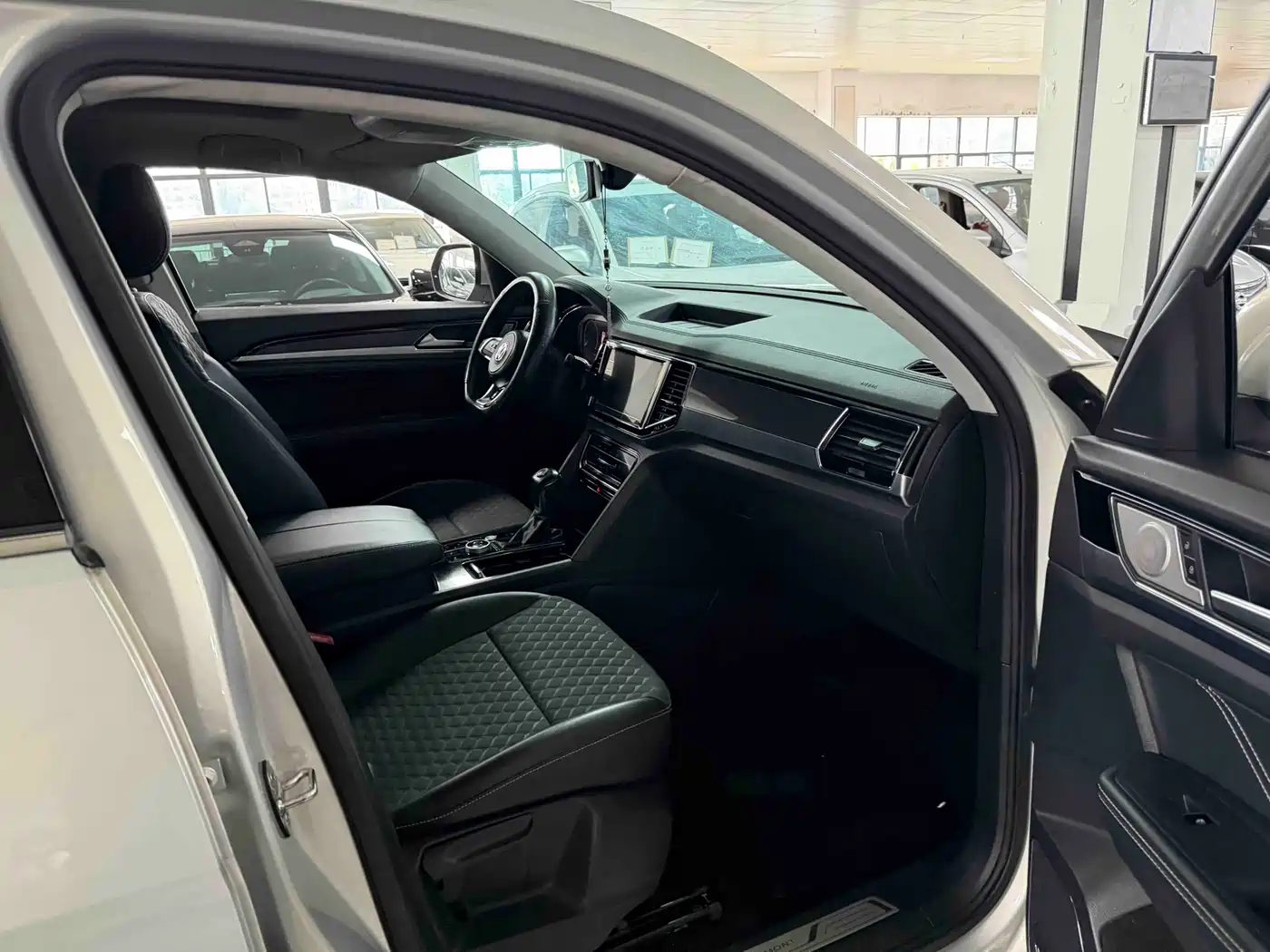Volkswagen Teramont 2019 Teramont X 380TSI 4WD Luxury Edition фото 6