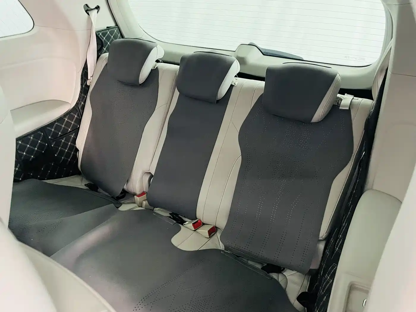 Roewe iMAX8 2024 2023 400TGI Cross Edition