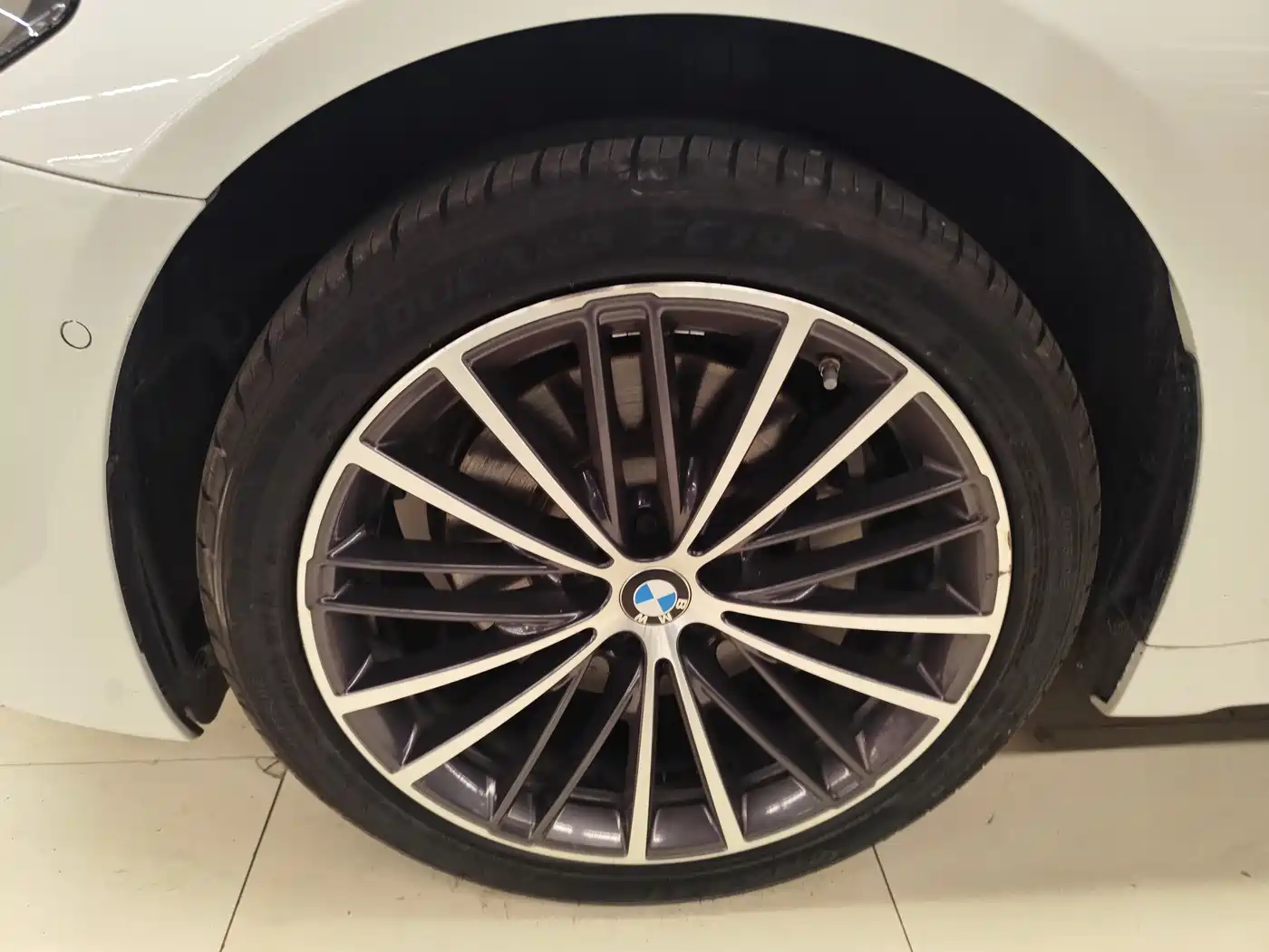 BMW 5 Series 2022 Facelift 530Li Leading M Sport Package фото 5