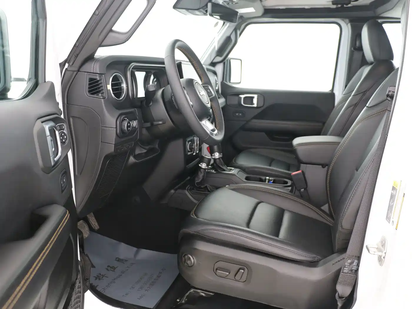 Jeep Wrangler 2024 2024 Model 2.0T Sahara Four-Door Version