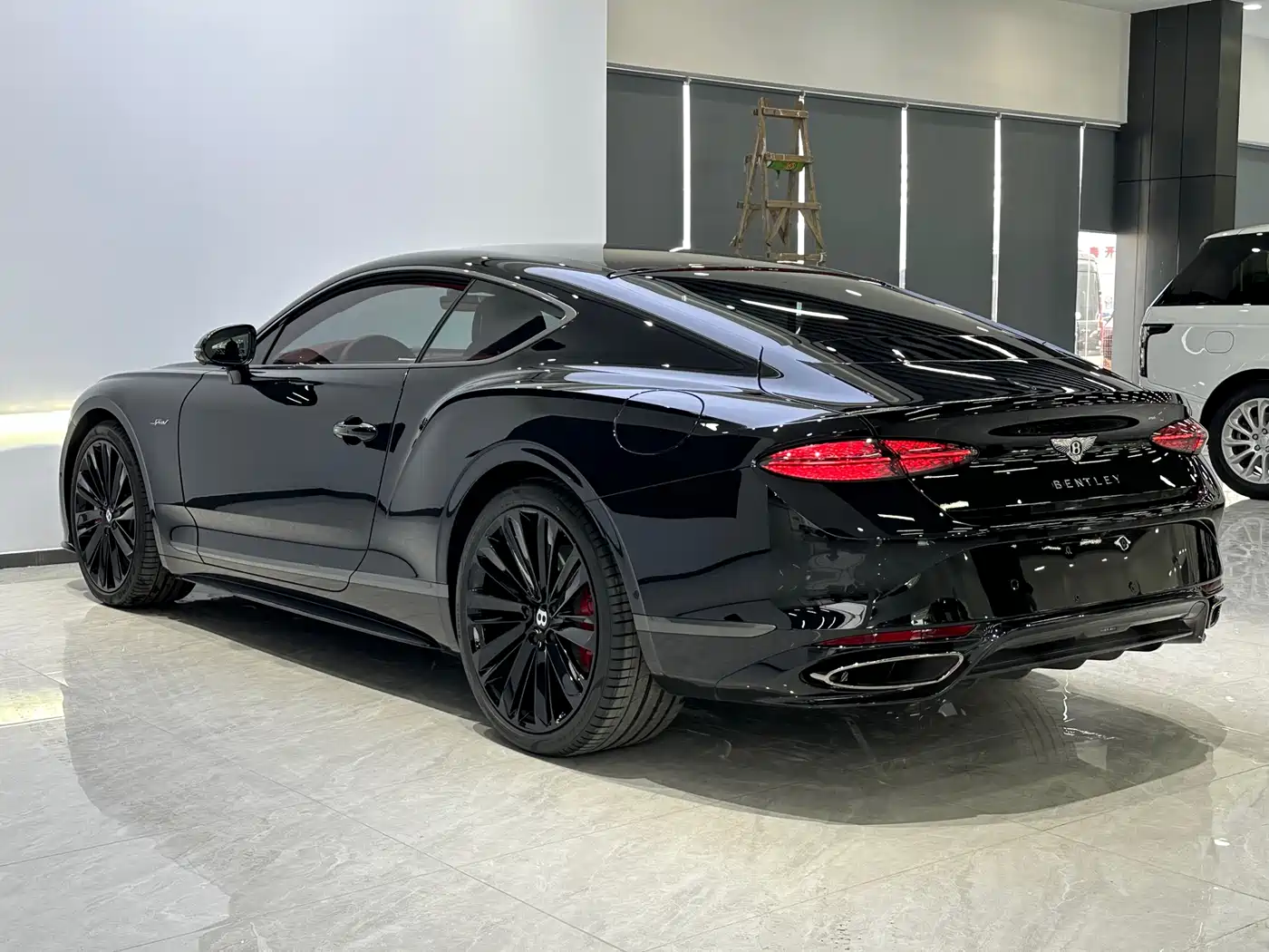 BENTLEY CONTINENTAL PLUG IN HYBRID