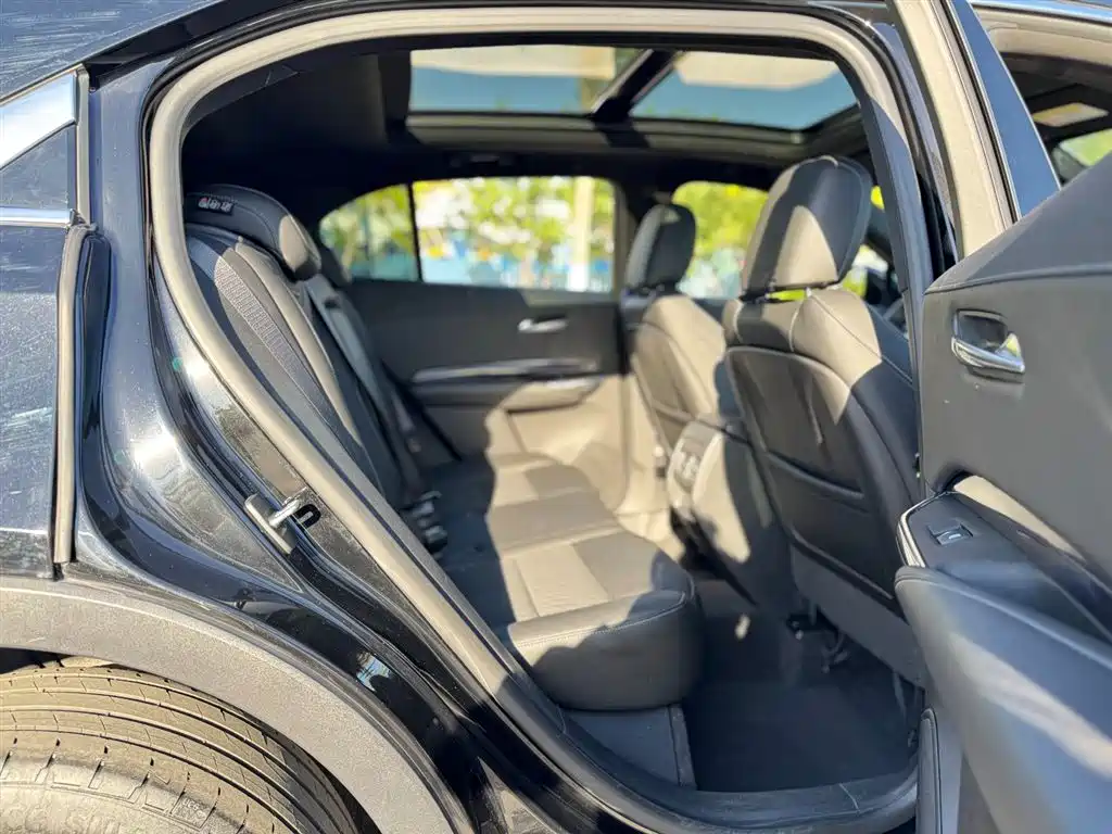 Cadillac XT4 2022 28T FWD Style фото 10