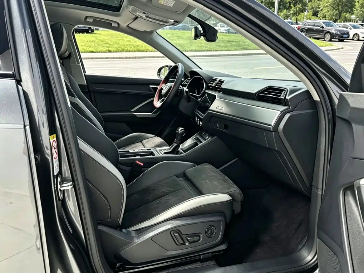 Audi Q3 2022 35 TFSI Fashion Dynamic фото 11