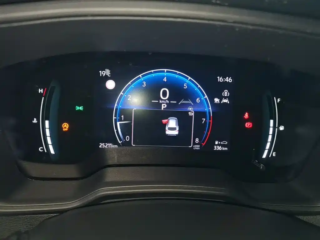 Toyota Corolla Cross 2023 2.0L Elite Edition фото 8