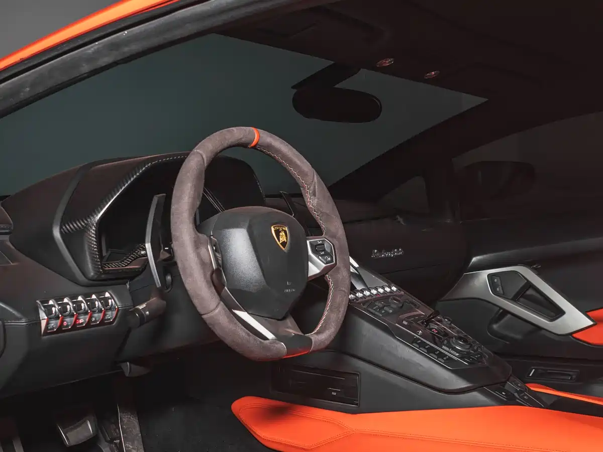 Lamborghini Aventador 2011 LP 700-4 фото 15
