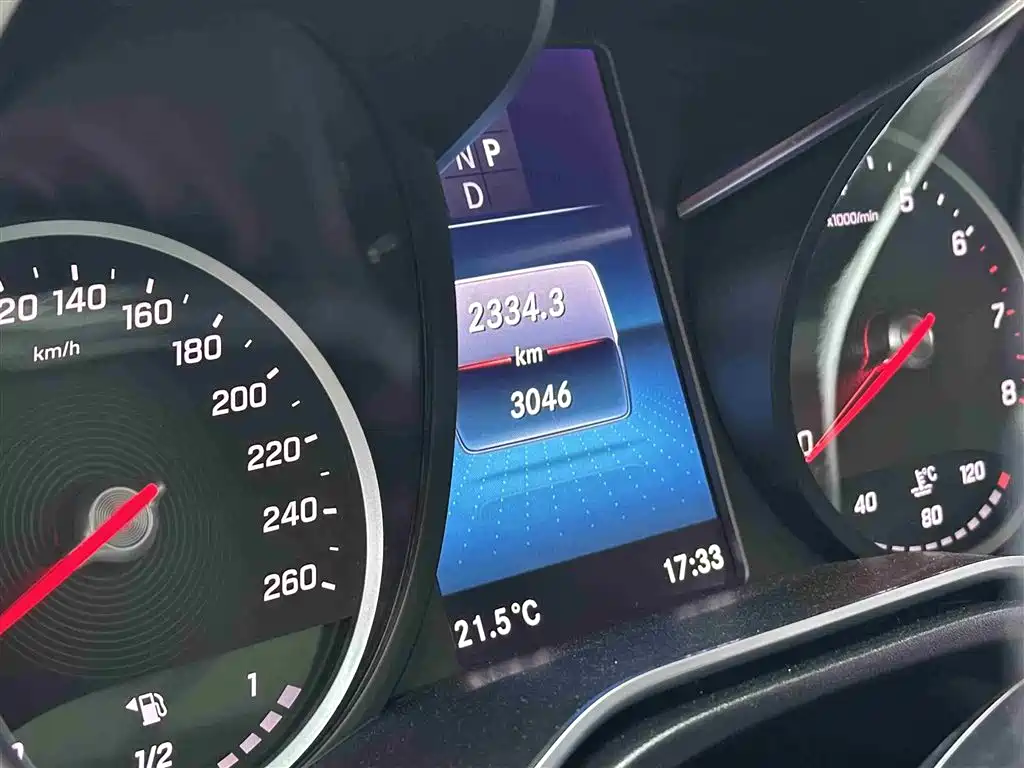 MERCEDES-BENZ V CLASS