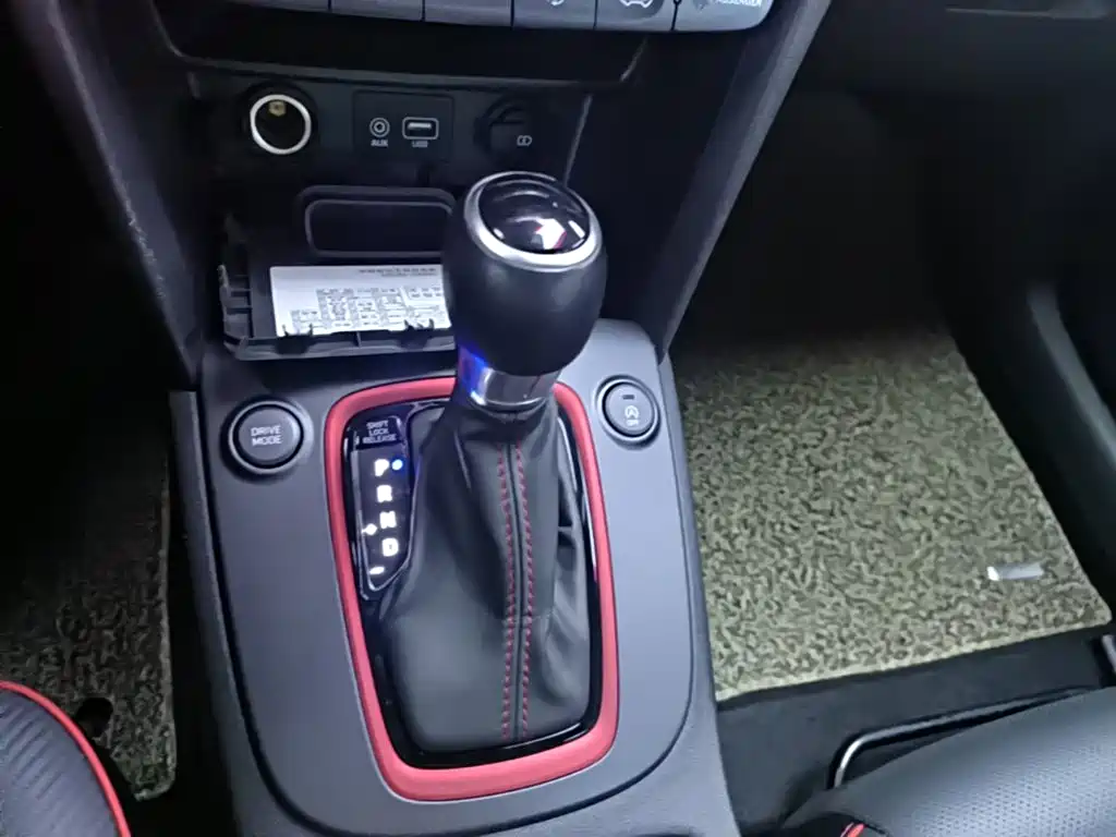 Hyundai ENCINO 2018 2018 1.6T DCT ZhiPao Edition China V