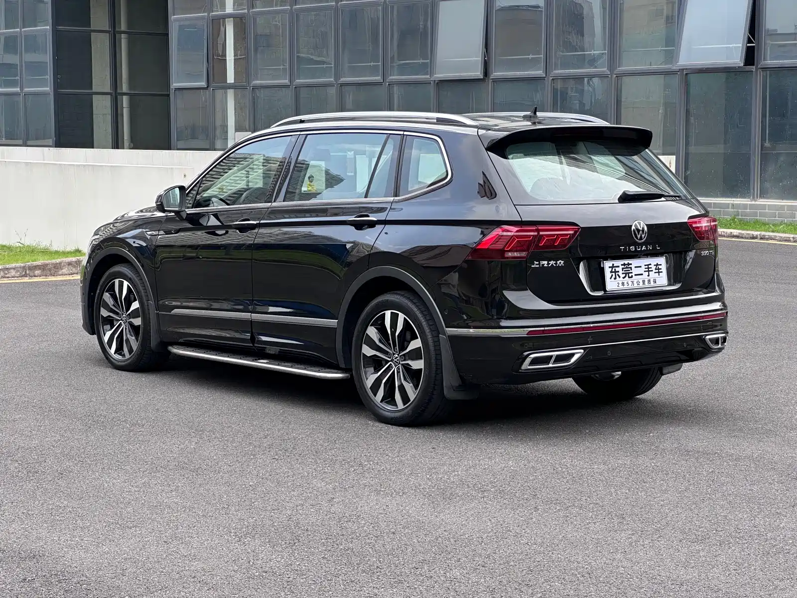 Фото 11 - Volkswagen Tiguan L