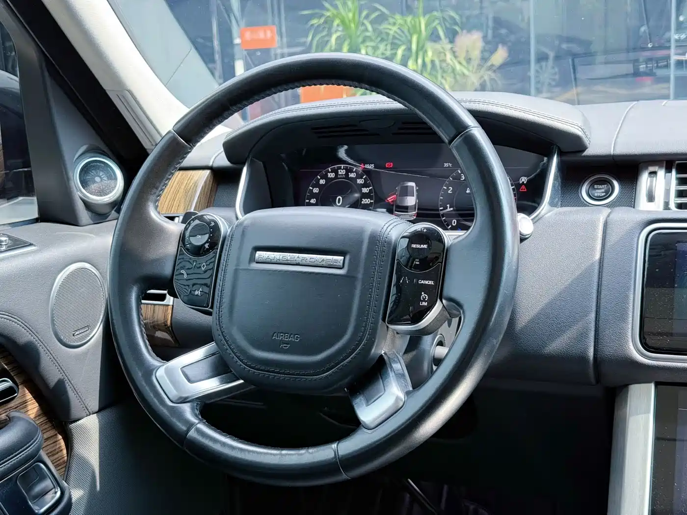 صورة 13 - Land Rover Range Rover