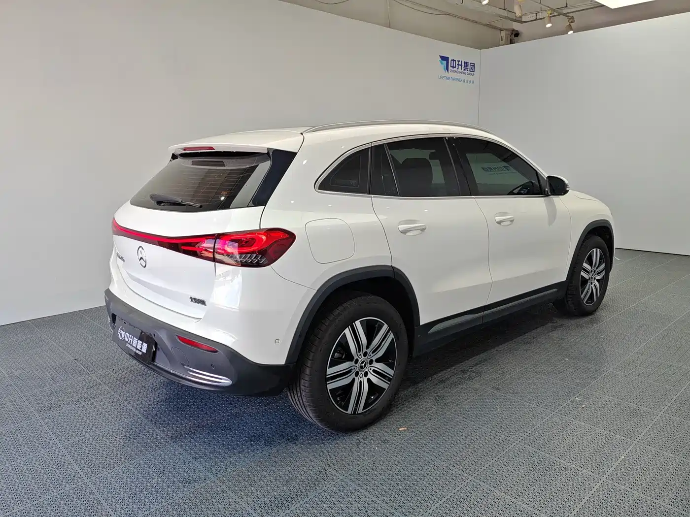 Mercedes-Benz EQA 2023 2023 EQA 260