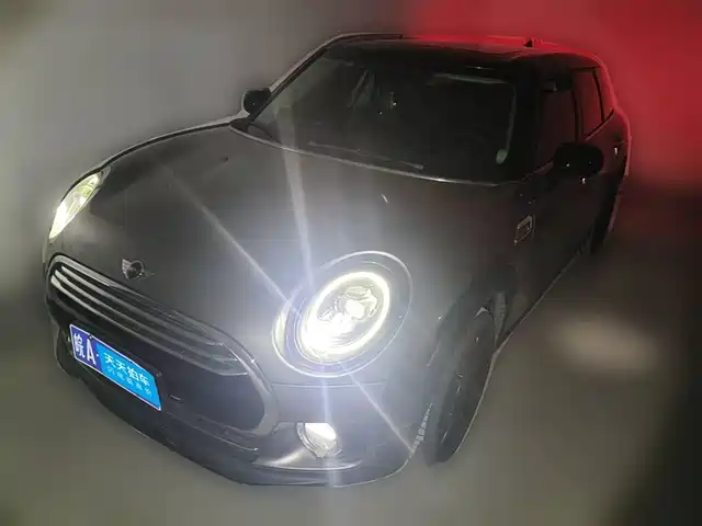 MINI CLUBMAN 2016 1.5T COOPER Connoisseur Edition — фото 1