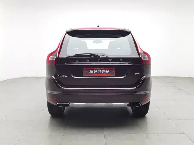 Volvo XC60 2017 T5 Smart Advance Upgrade Edition — фото 4