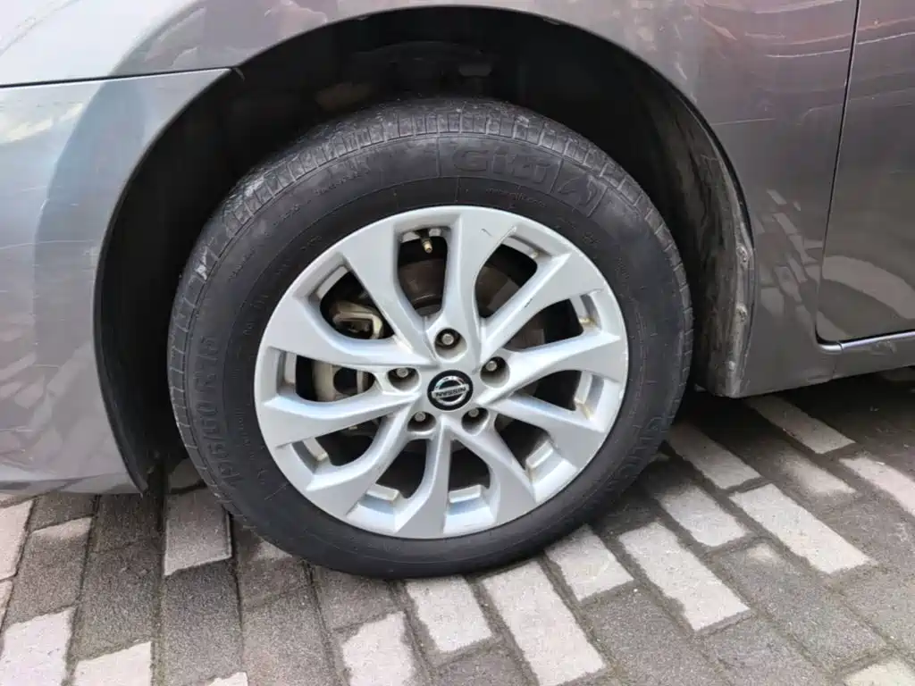 صورة 23 - Nissan Sylphy