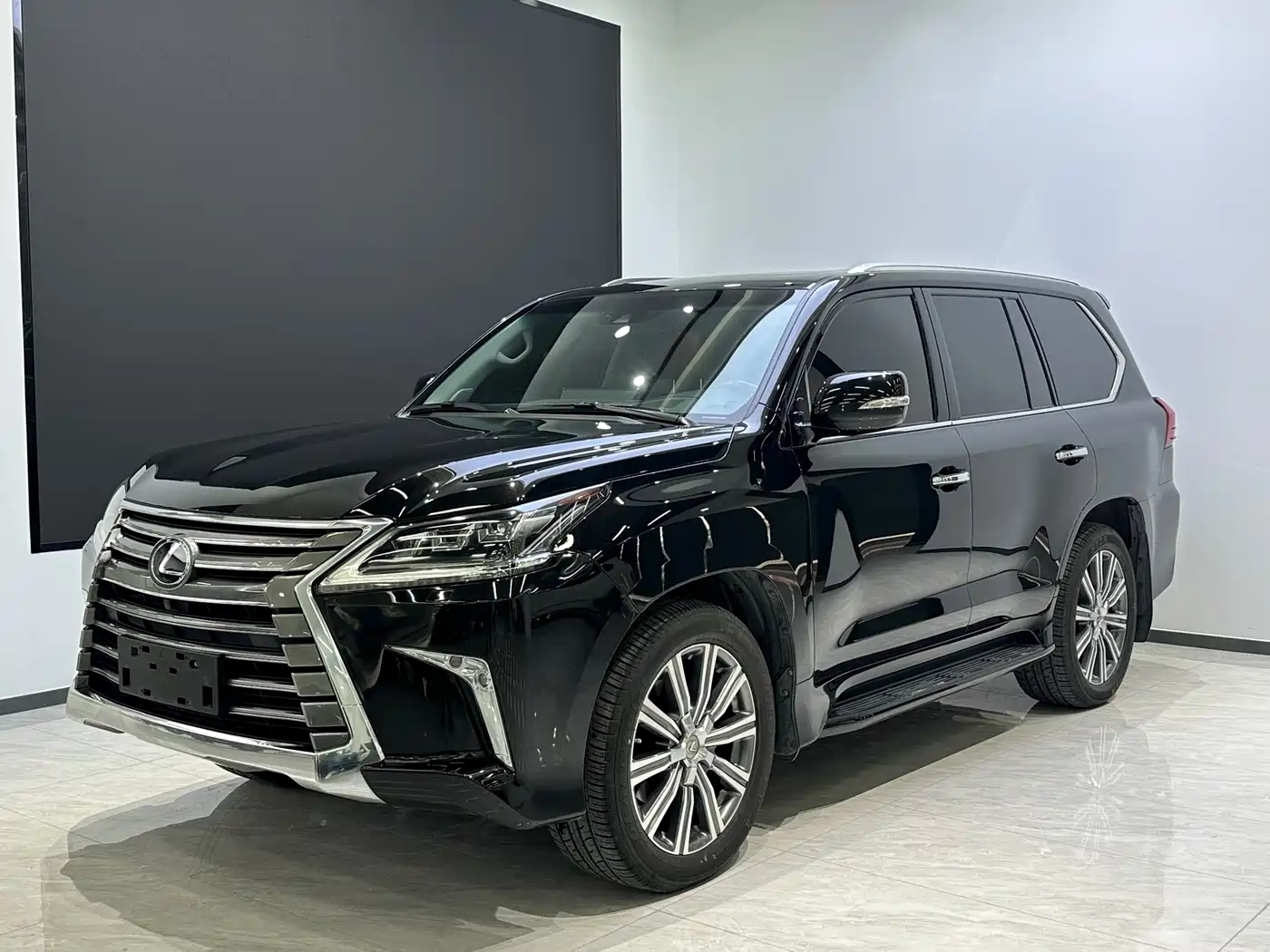 Lexus LX 2016 570 Luxury Premium Edition