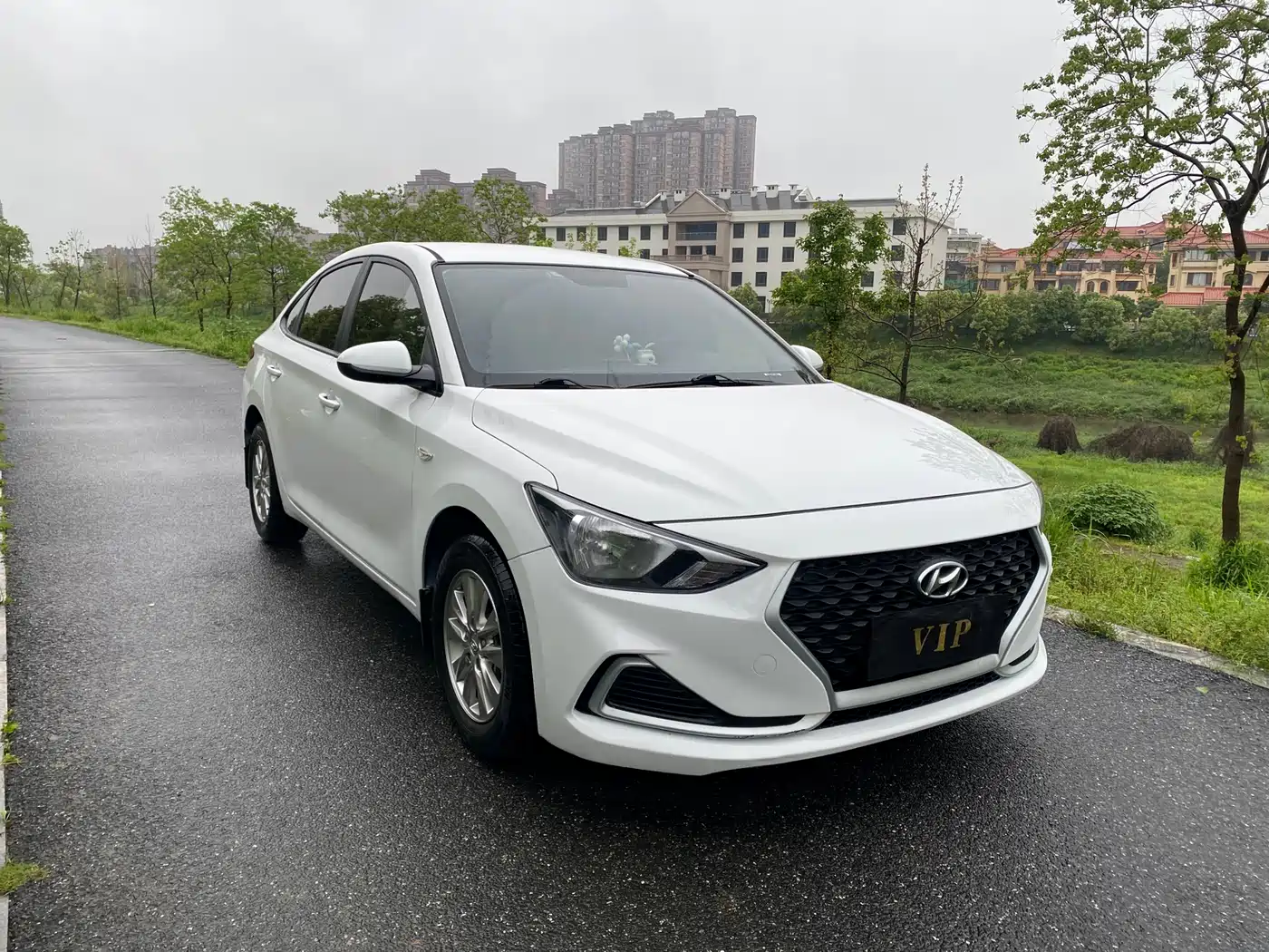 Hyundai Elantra 2020 1.6L Auto GL Pleasing Edition фото 3