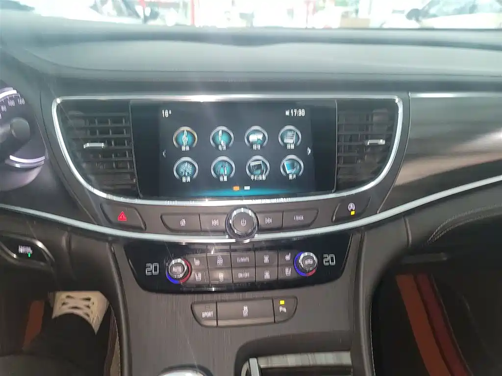 Buick LaCrosse 2018 Model 20T Elite Edition фото 13