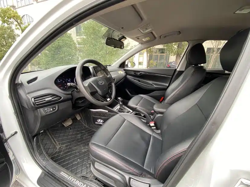Hyundai Elantra 2020 1.6L Auto GL Pleasing Edition фото 10