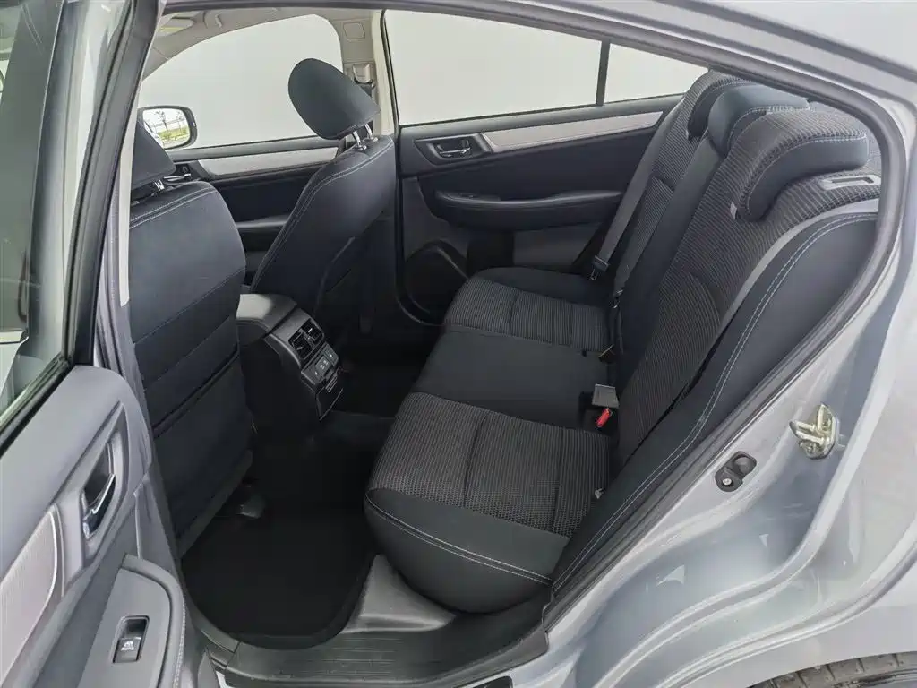 Subaru Legacy 2020 Facelift 2.5i AWD Style Edition фото 15