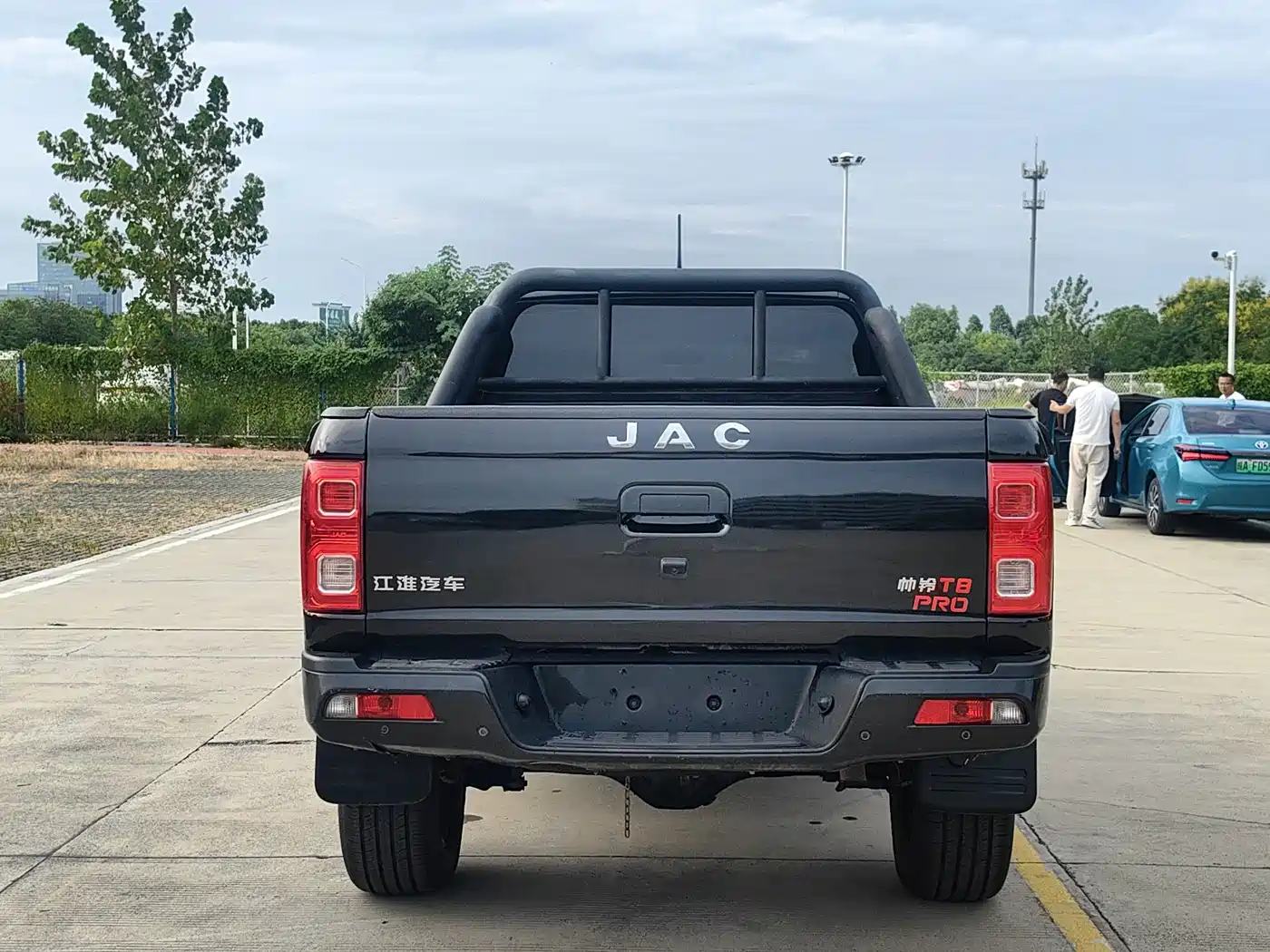 JAC JAC T8 2023 2023 2.0T PRO Automatic Diesel 2WD Sharp Edition Extended Cab