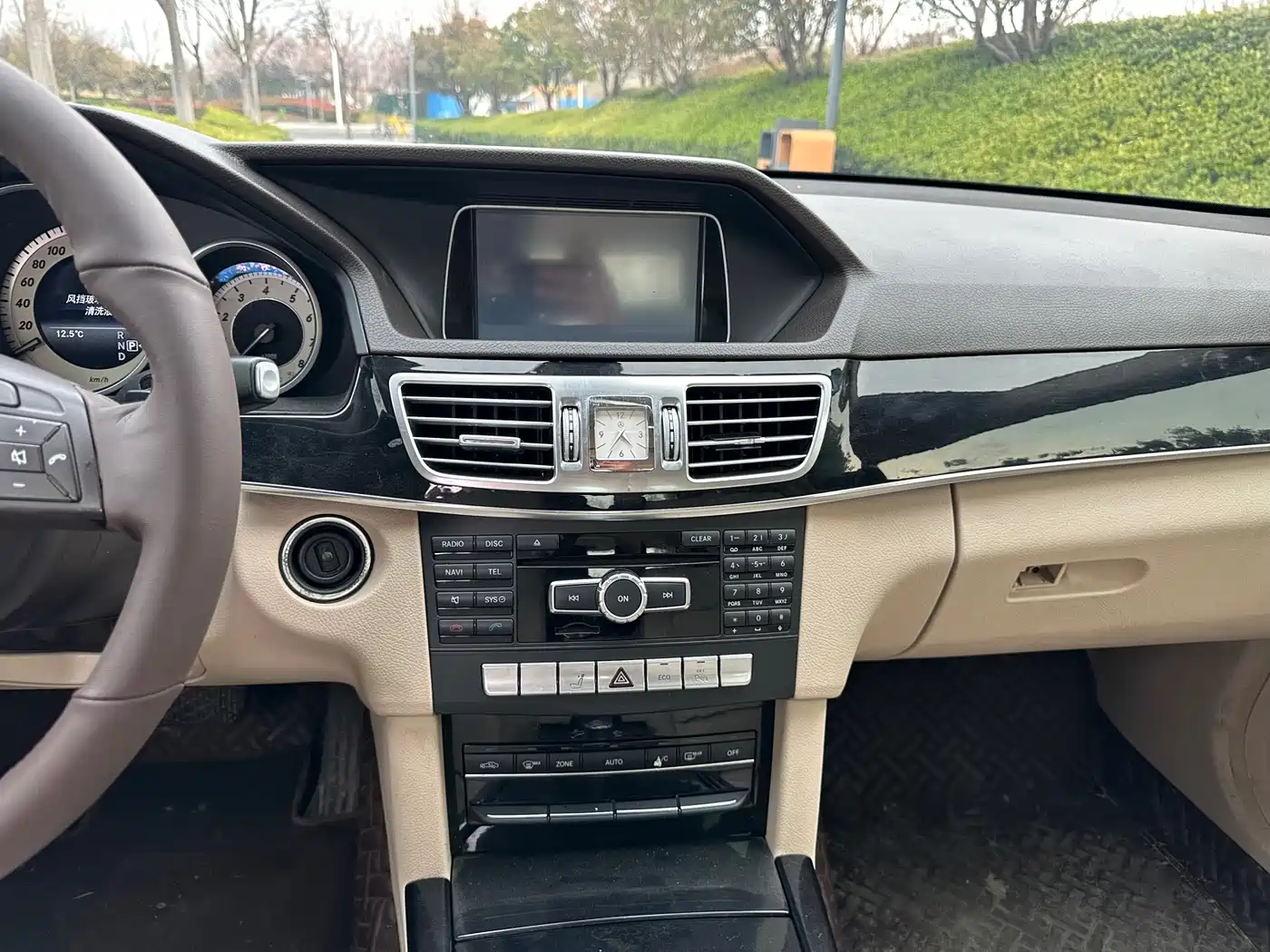 Mercedes-Benz E-Class 2014 Facelift E 260 L Sport фото 8