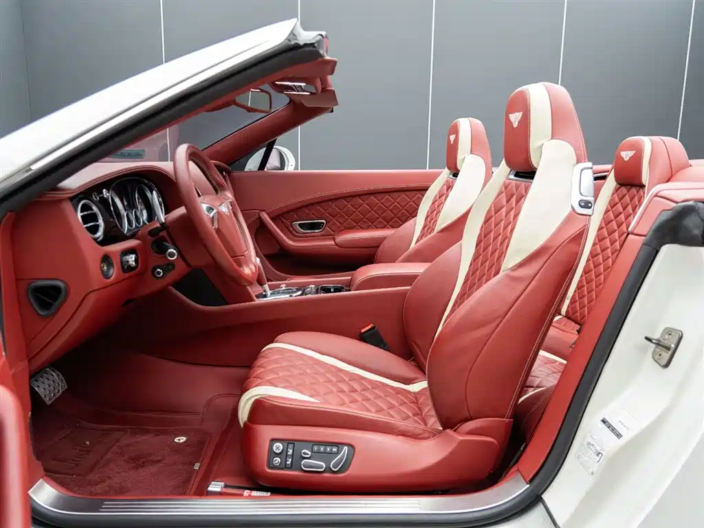 Bentley Continental 2017 4.0T GT V8 Convertible фото 7