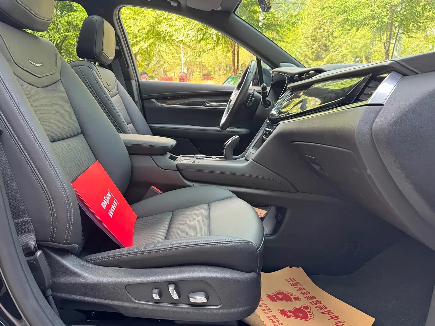 Cadillac XT6 2025 2025 2.0T 6-Seater AWD Executive Black Label Edition