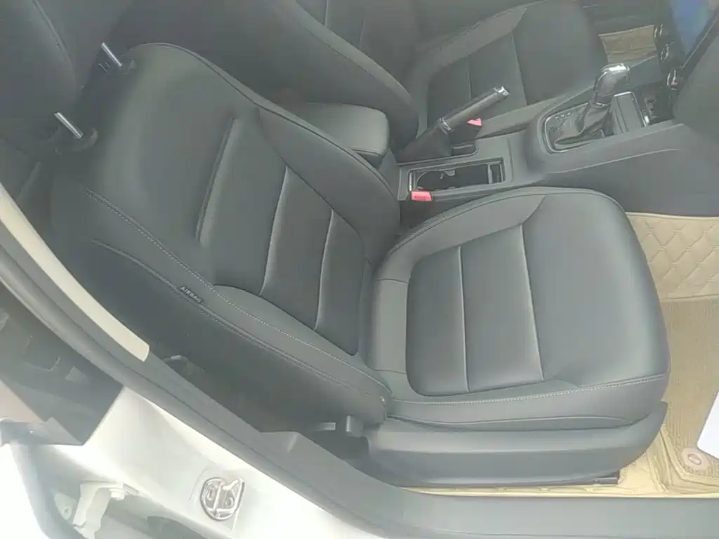 Фото 25 - Volkswagen Sagitar