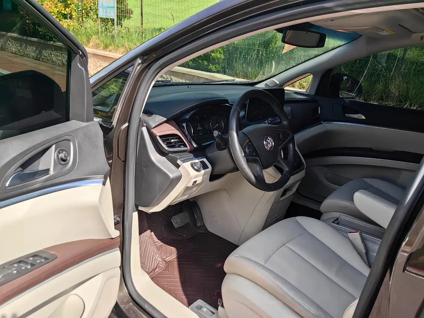 Buick GL8 2021 Land Business Class 652T Comfort фото 8